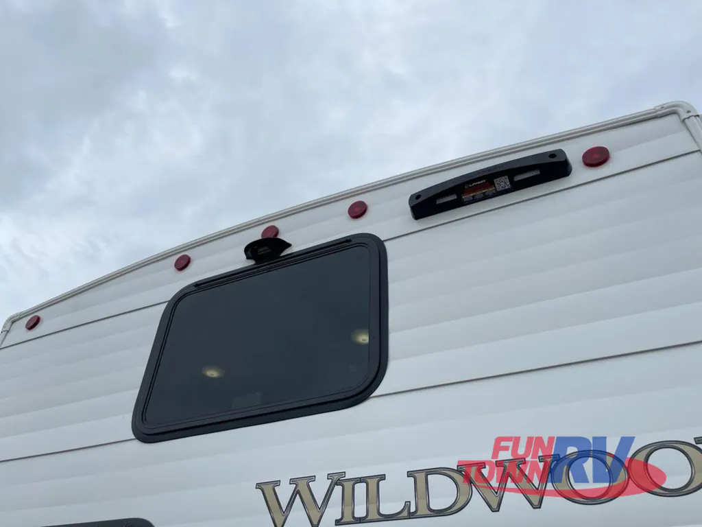 2026 Forest River Wildwood 300ICE, Photos photo 9