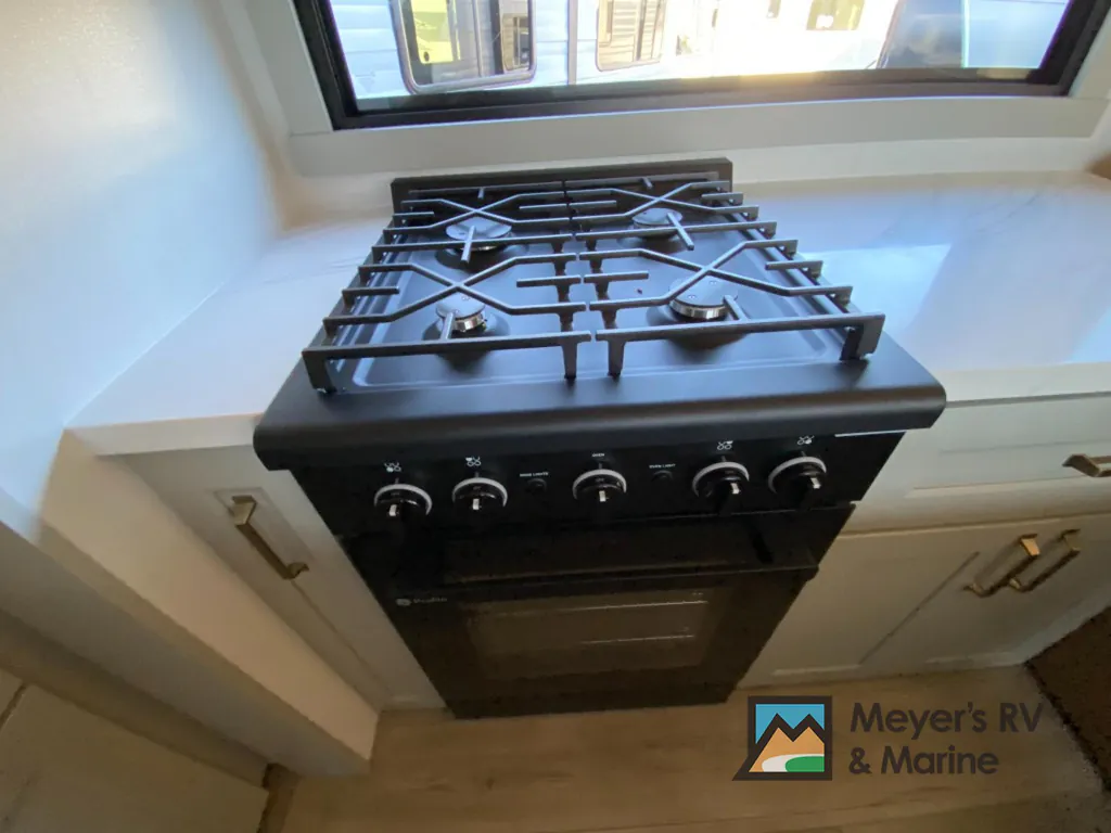 2026 Brinkley Model G 3970, Photos photo 11