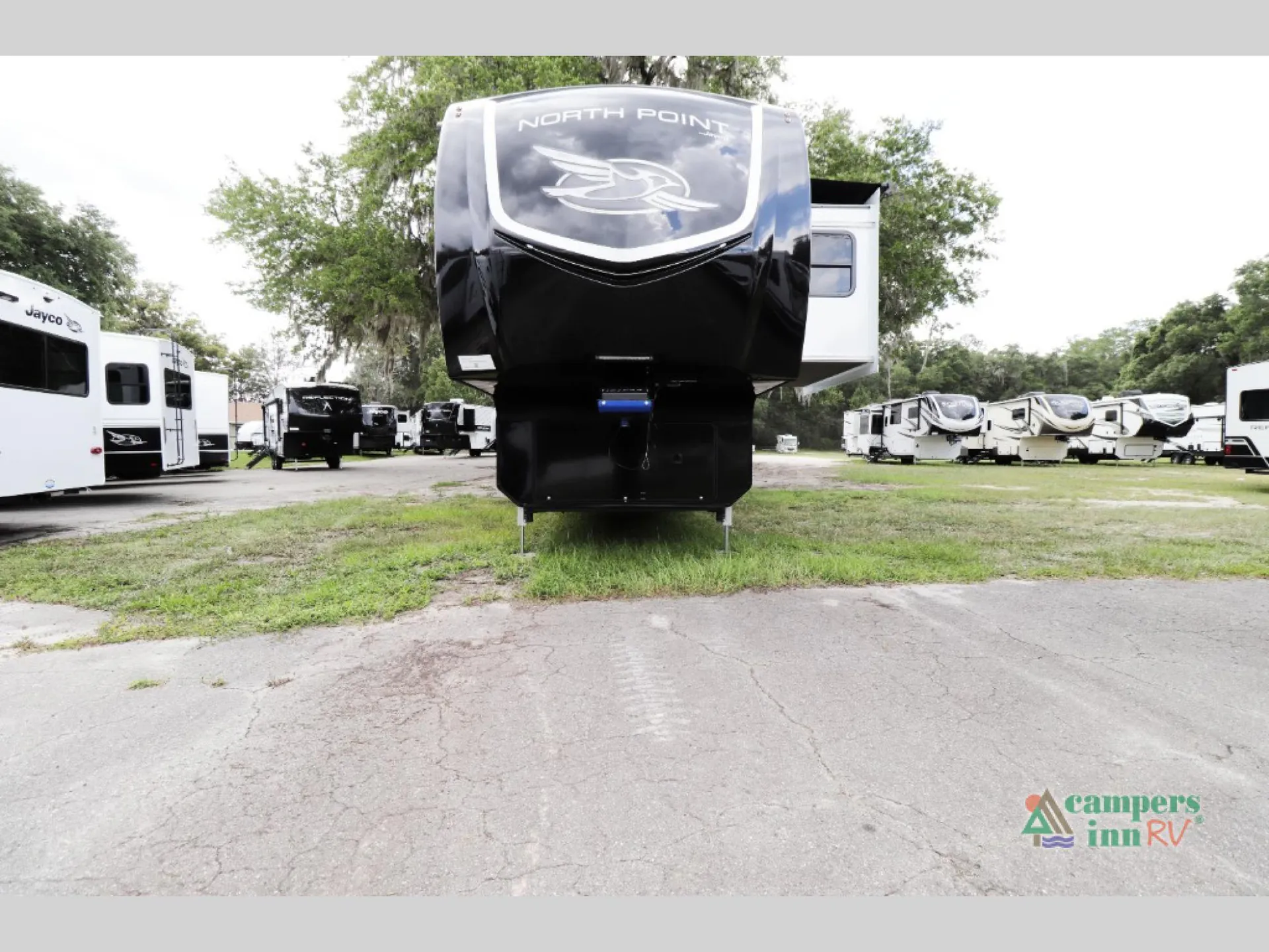 2025 Jayco North Point 381CKRE - Photo 3