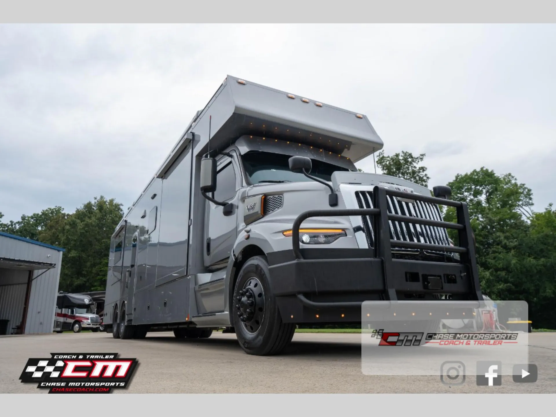 2025 Renegade RV Classic 45CME - Photo 2