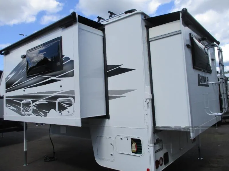 2026 Lance Lance Truck Campers New    1172 - Photo 2