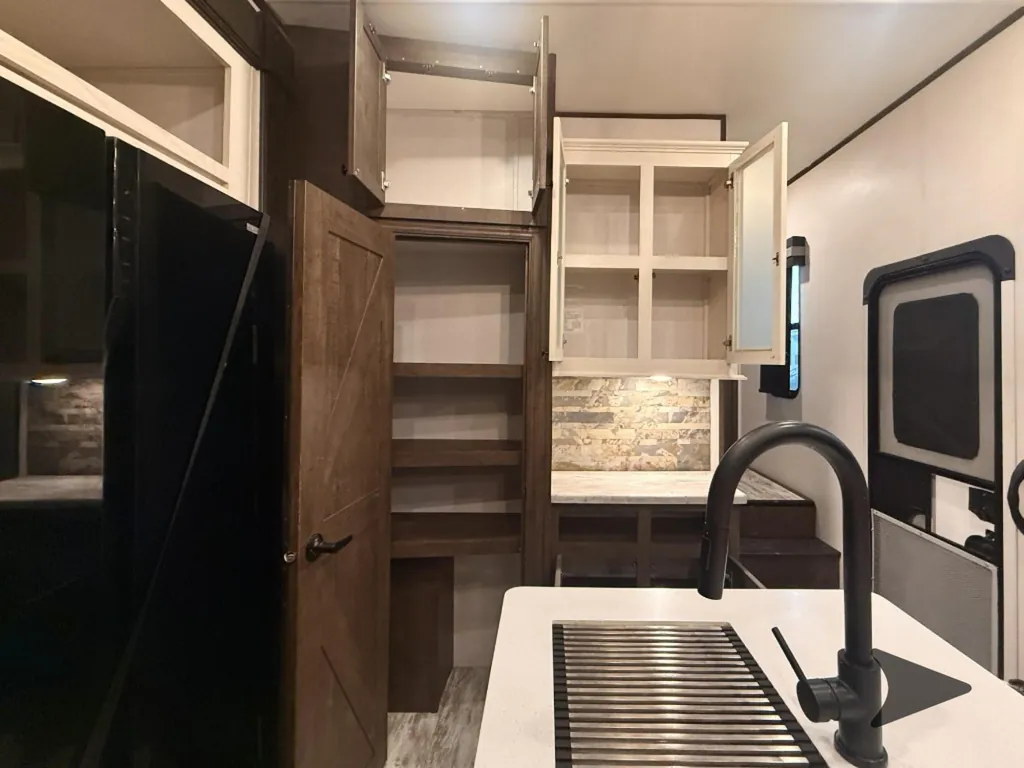 2022 Forest River XLR Nitro 35DK5, Photos photo 19