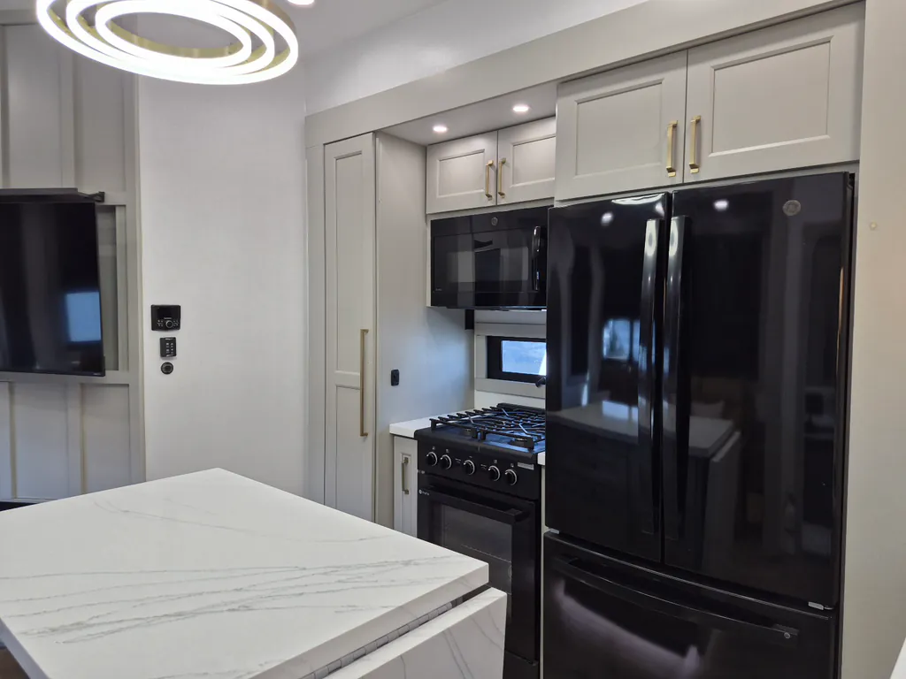 2024 Brinkley Model G 3500, Photos photo 4