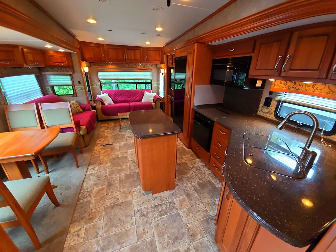 2012 Carriage Cameo 35SB3 - Photo 4