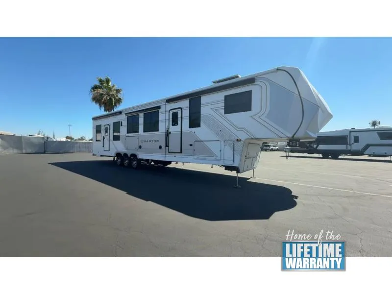 2026 Keystone Raptor 430 - Main photo