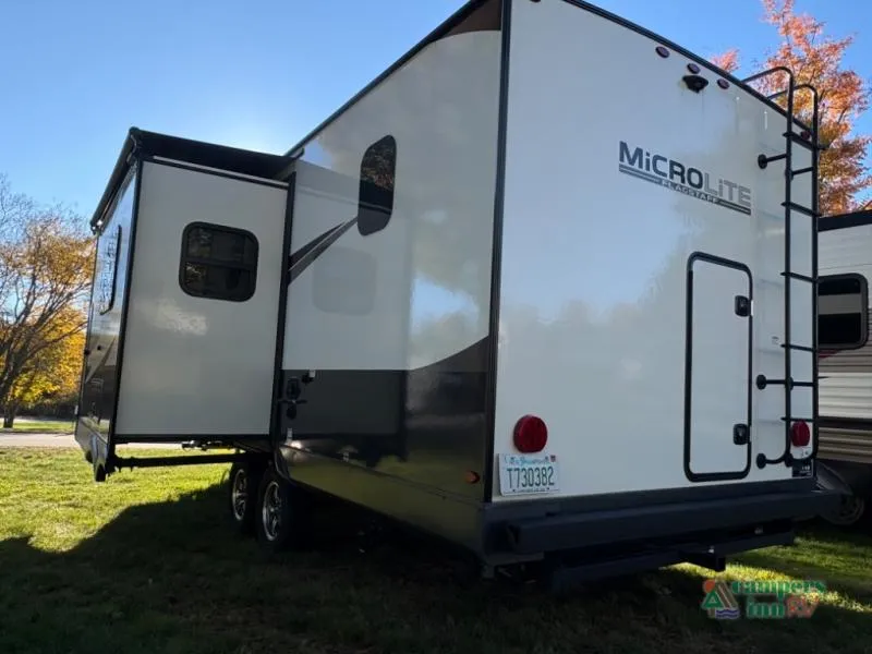 2024 Forest River Flagstaff Micro Lite 25BRDS - Photo 4