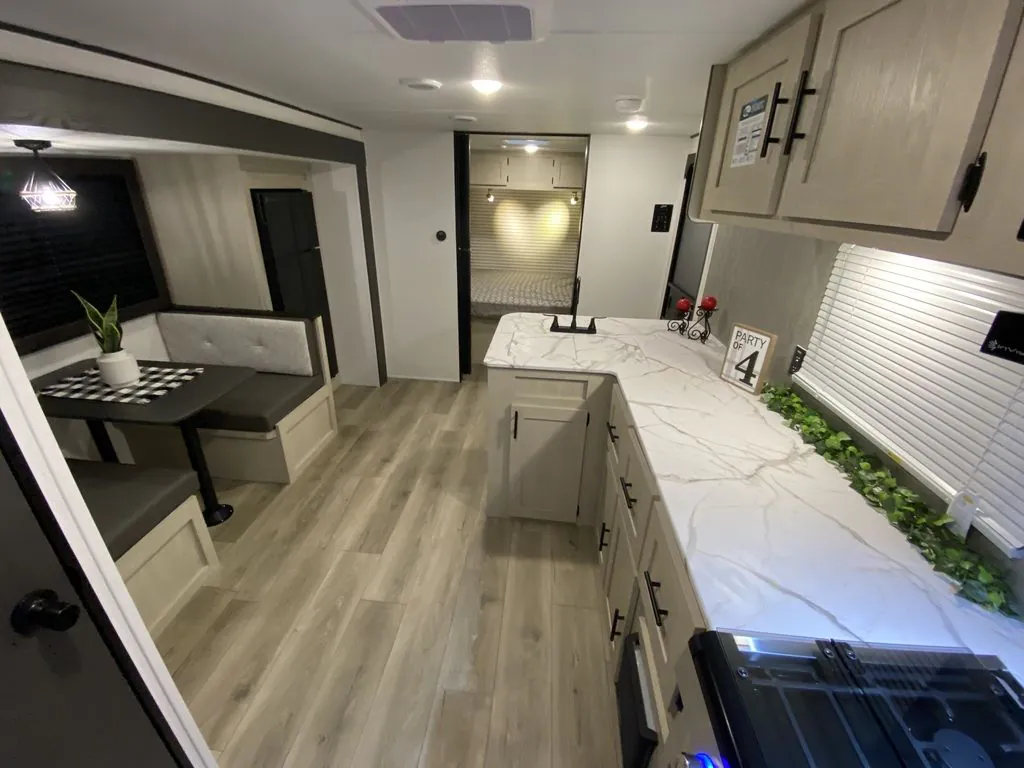 2025 Shasta RVs i-5 Edition 525BHS, Photos photo 30