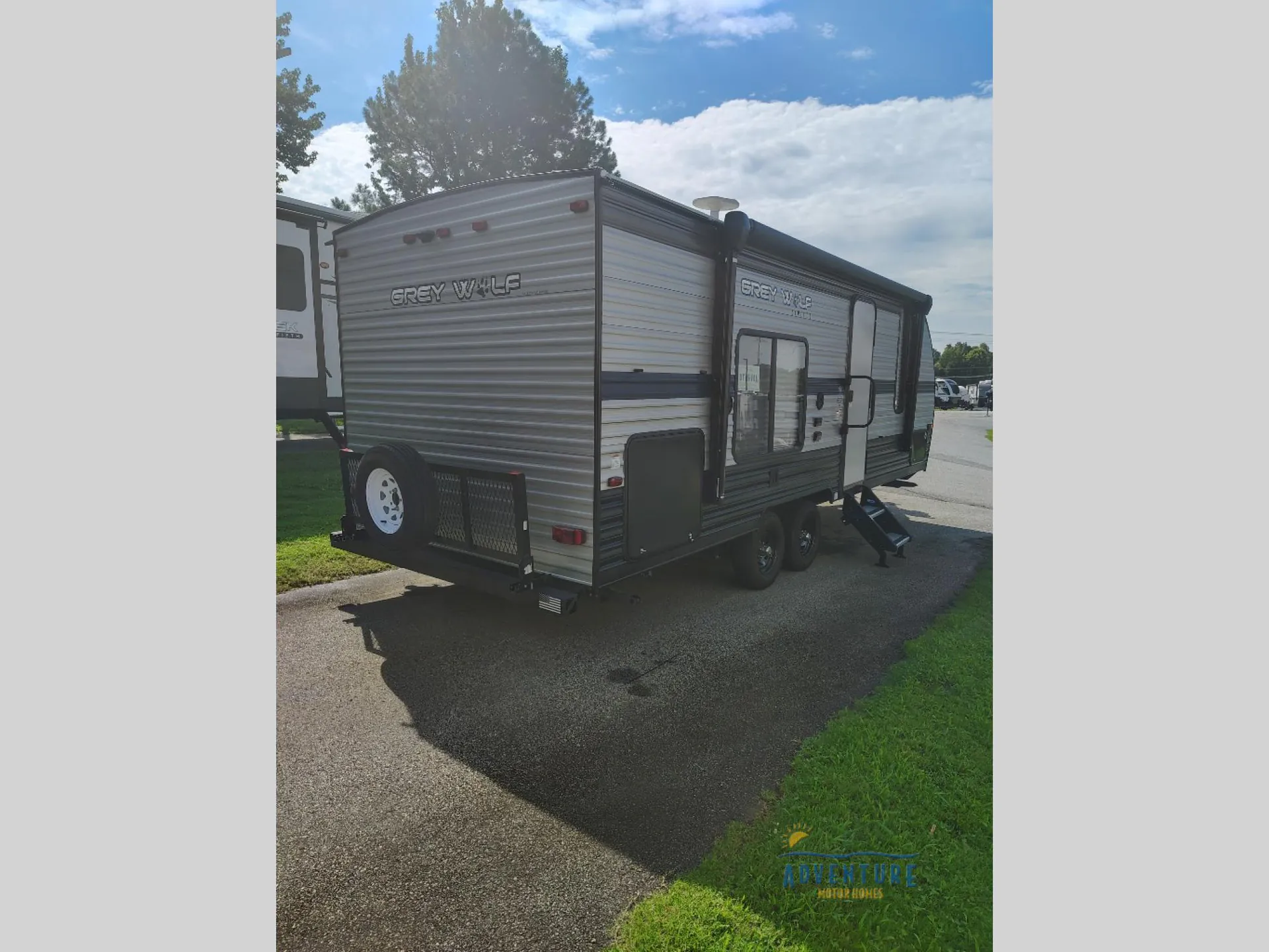 2019 Forest River Cherokee Grey Wolf 24JS - Photo 4