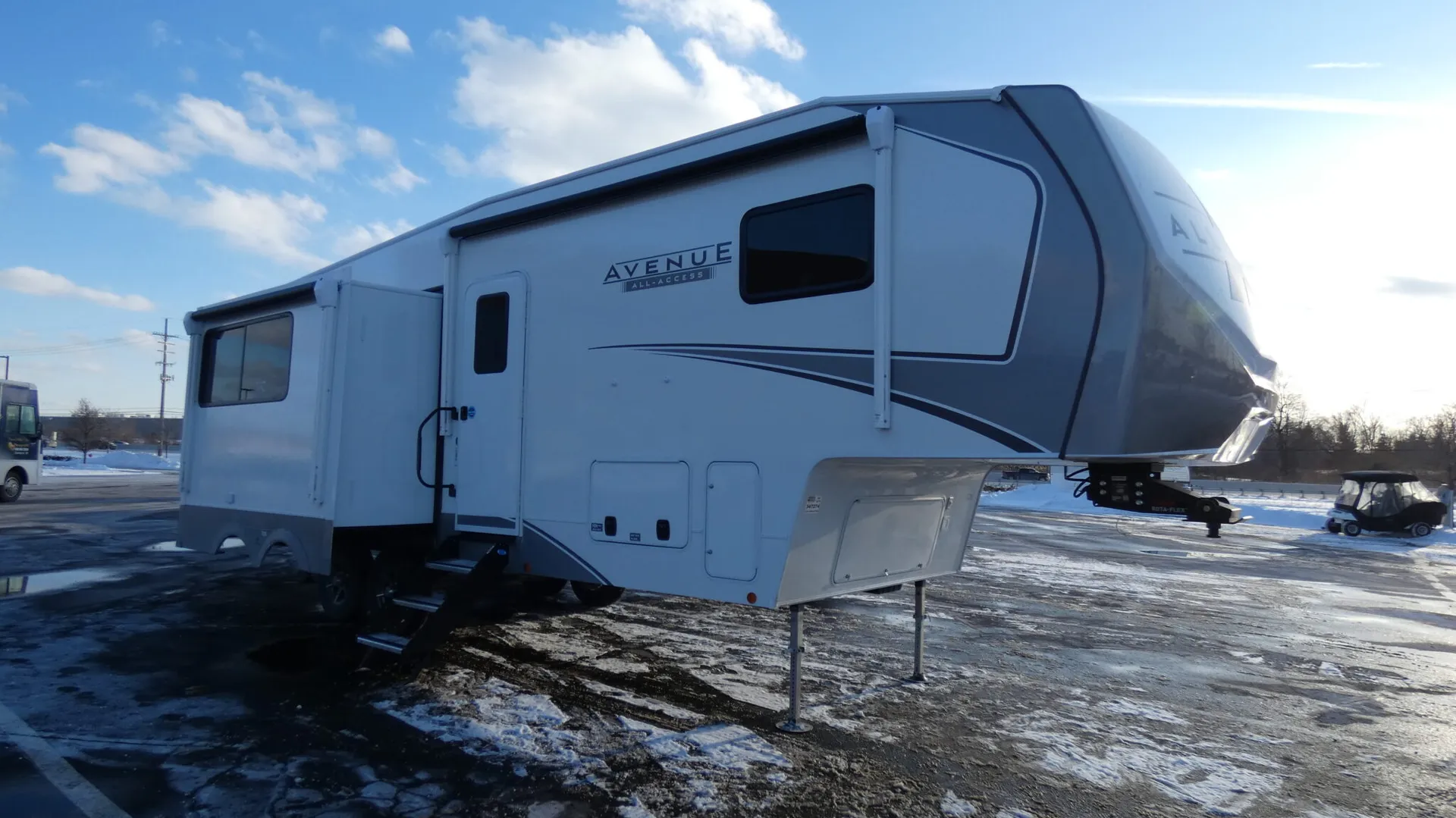 2026 Alliance RV Avenue All-Access 30BH - Photo 2