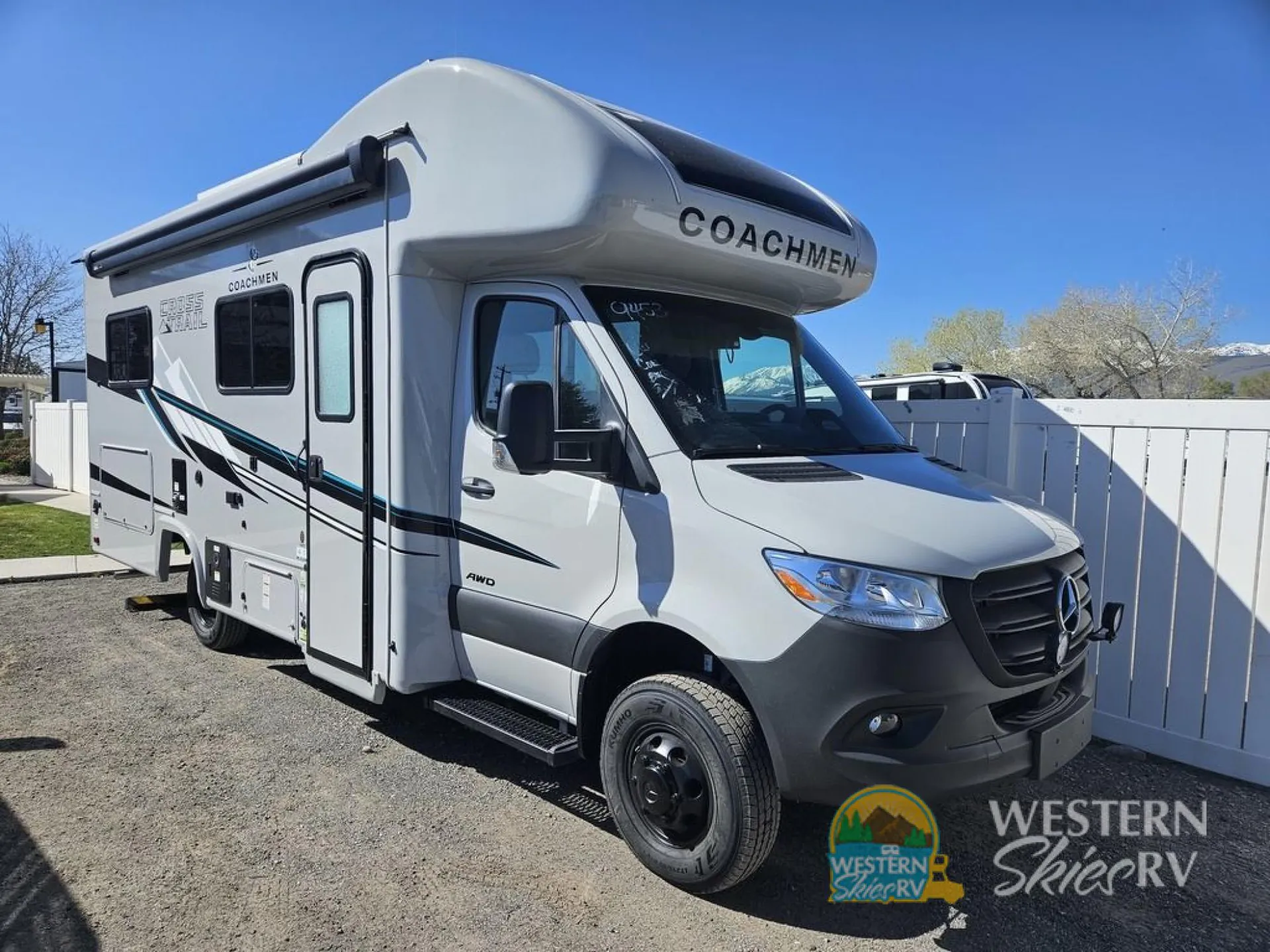 2025 Coachmen Cross Trail 24FL - Photo 2