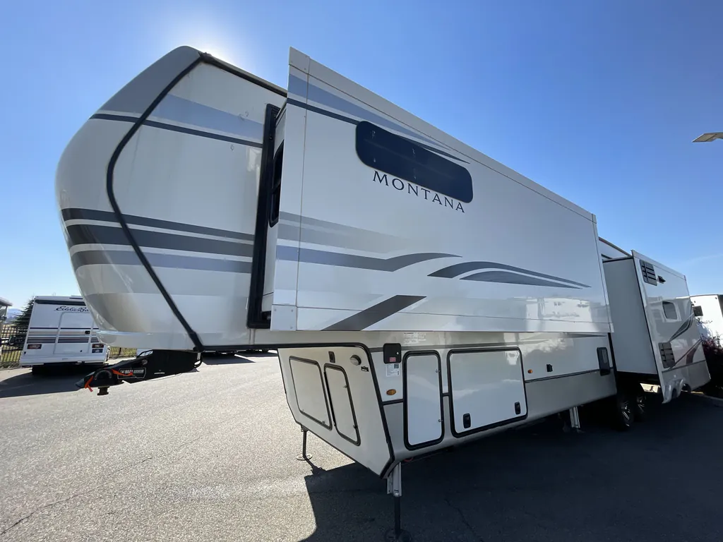 2022 Keystone Montana 3813MS, Photos photo 6