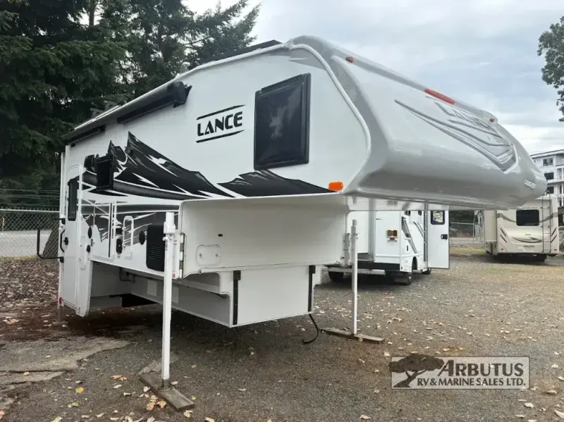 2024 Lance Lance Truck Campers Used    1172 - Main photo