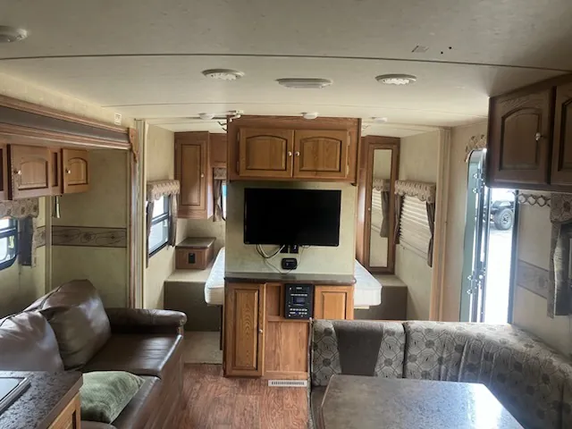 2015 Forest River Flagstaff Super Lite 27BESS, Photos photo 10
