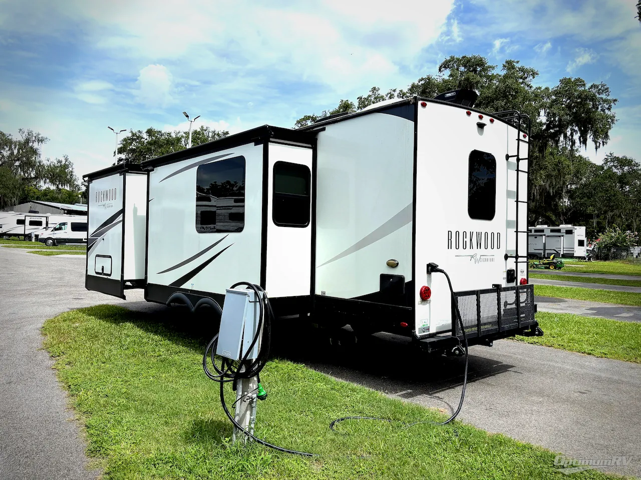 2023 Forest River Rockwood Signature 8262RBS - Photo 4
