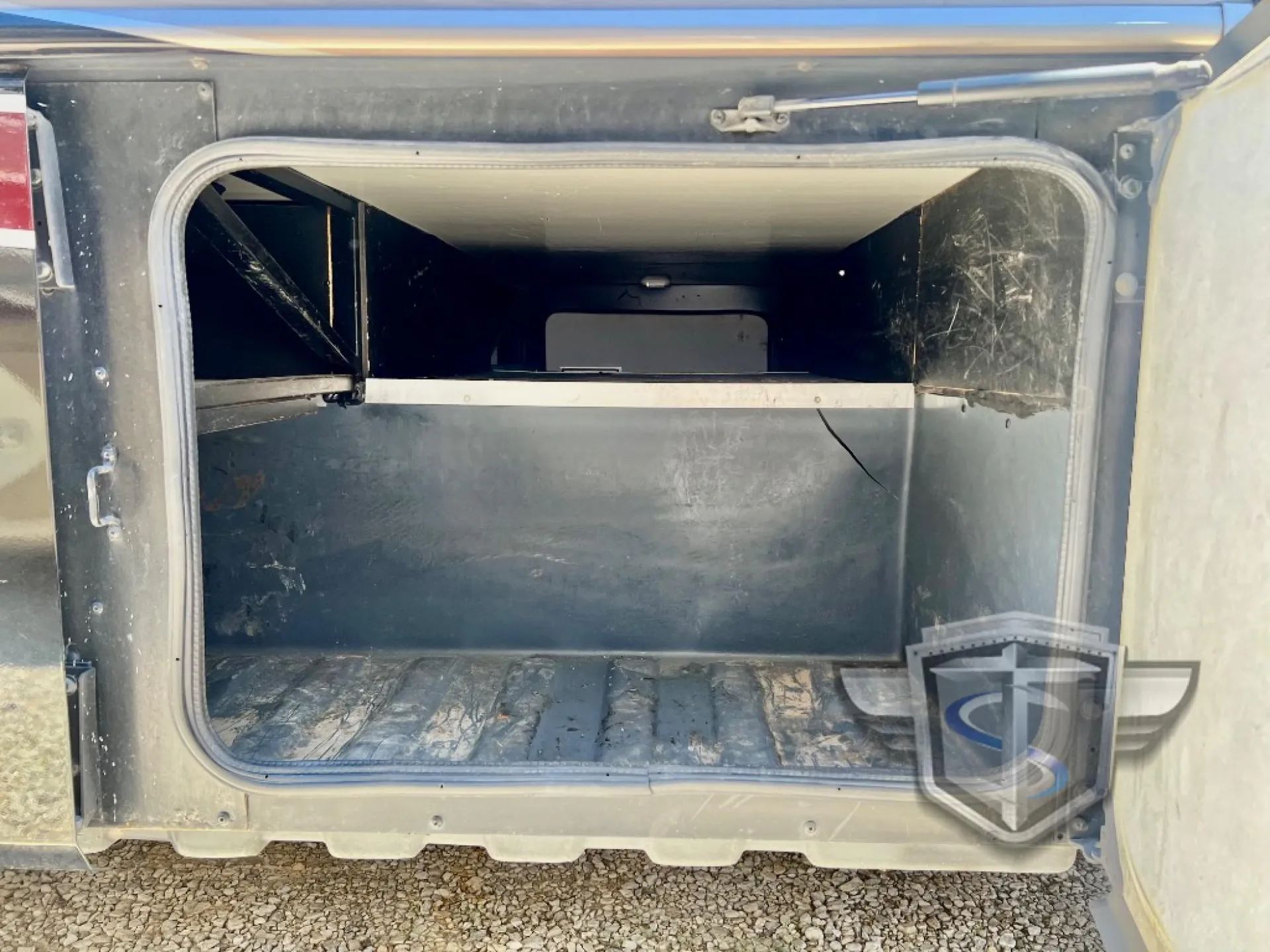 2014 Fleetwood Bounder 36E - Photo 3