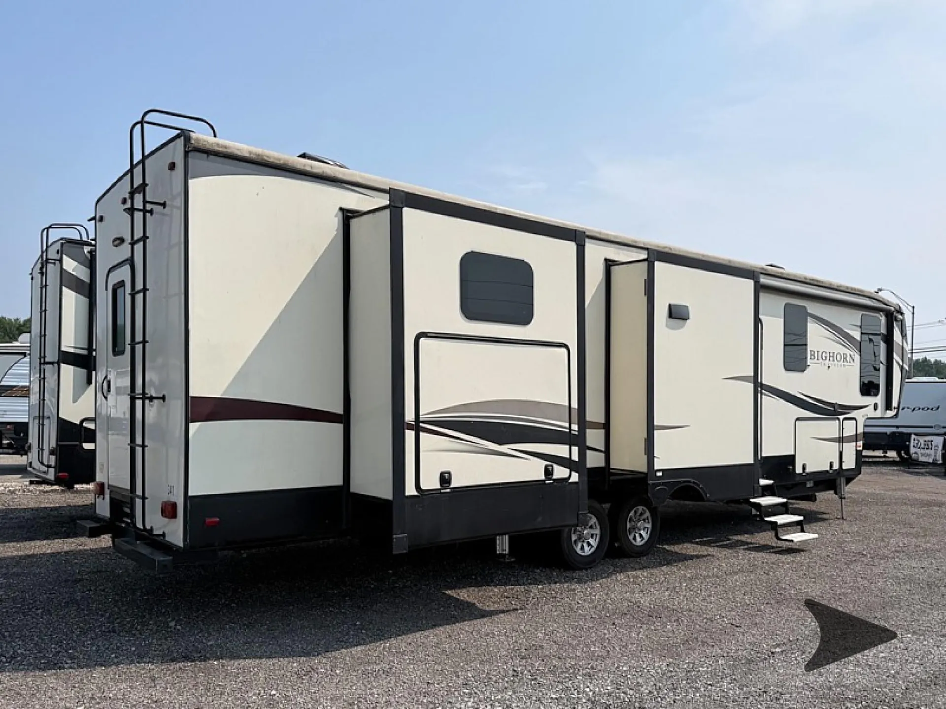 2018 Heartland Bighorn Traveler 38BH - Photo 4