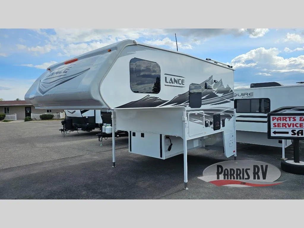 2026 Lance Lance Truck Campers 855S - Photo 2