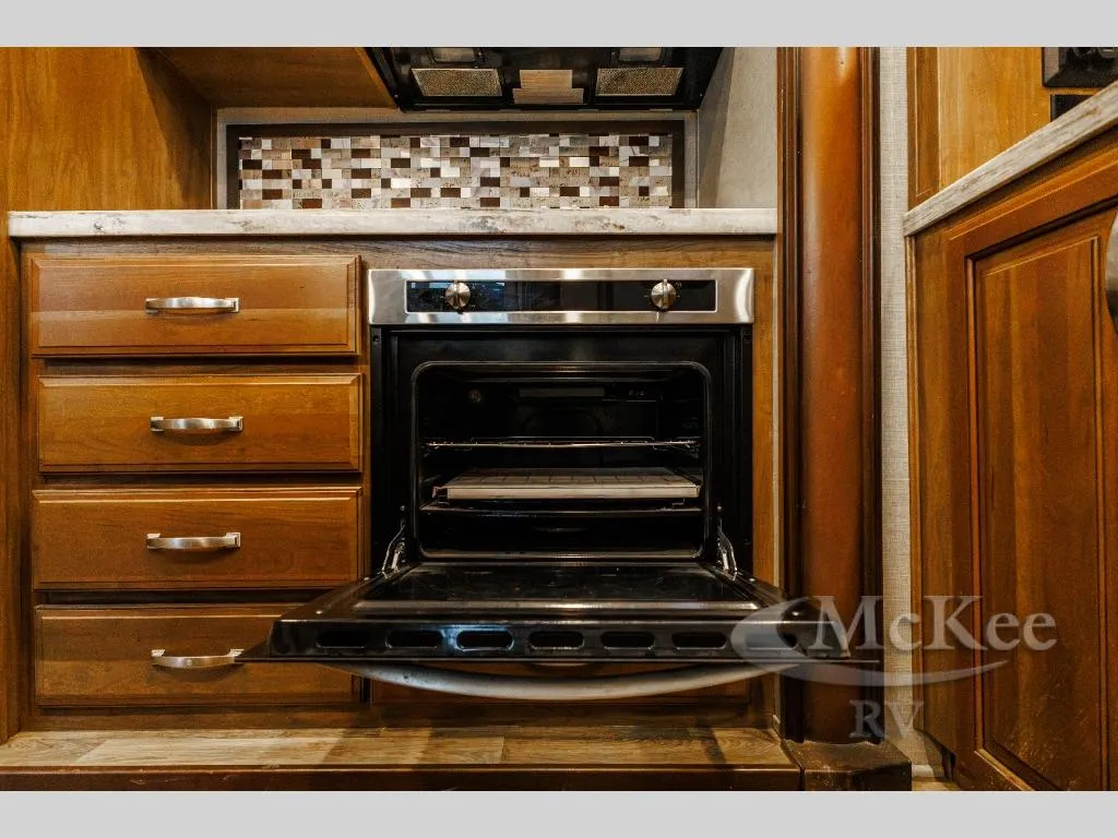2017 Keystone RV Montana Used    3730 FL - Photo 4