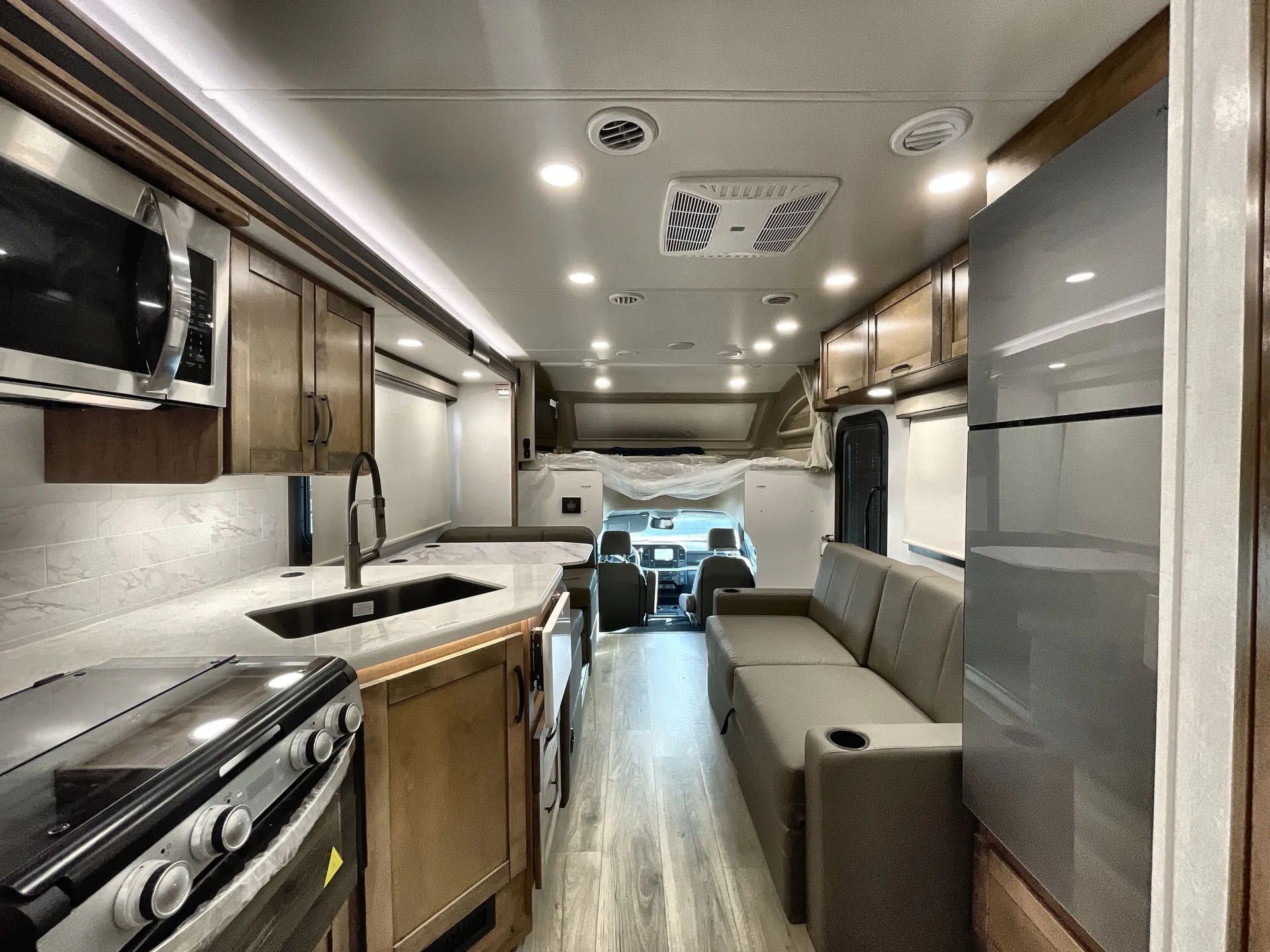 2026 Jayco Greyhawk Xl Desert Edition 33F — living area main