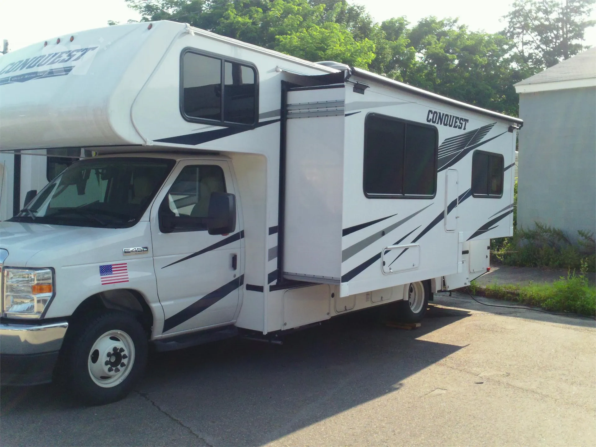 2022 Gulf Stream Conquest Class C 6250 - Photo 4