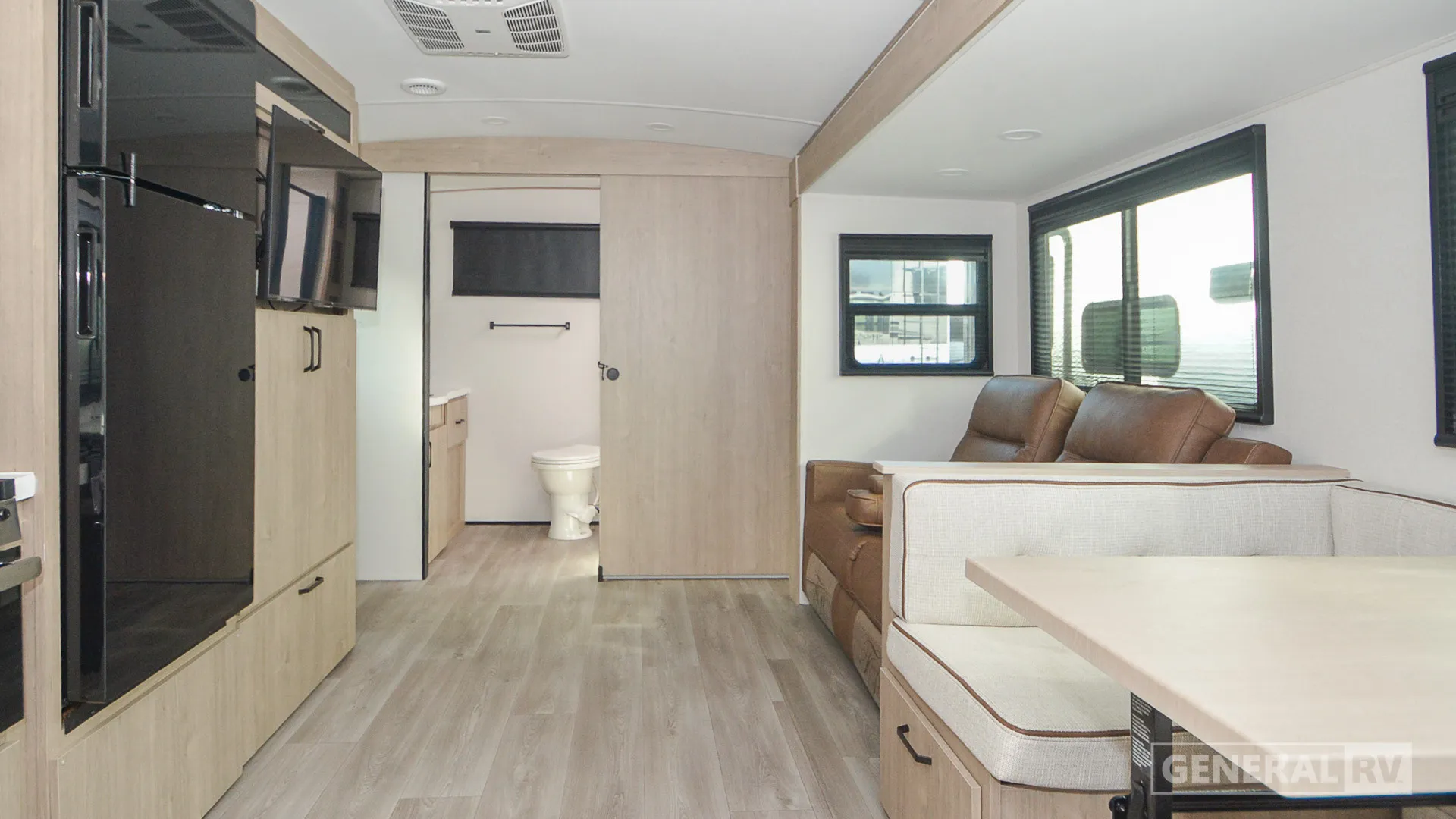 2026 Grand Design Imagine 2600RB - Photo 3