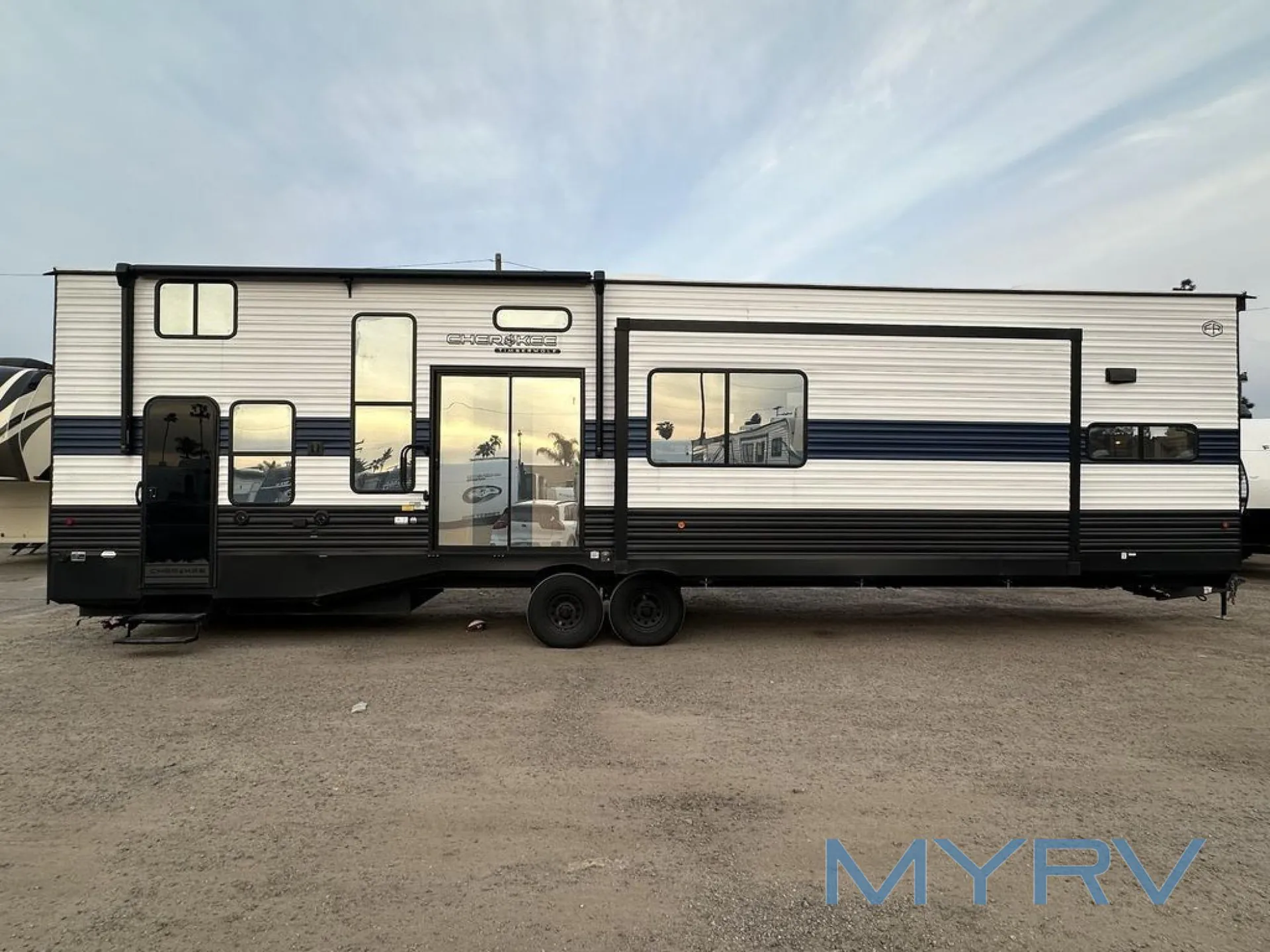2026 Forest River Cherokee Timberwolf 39DK - Photo 3