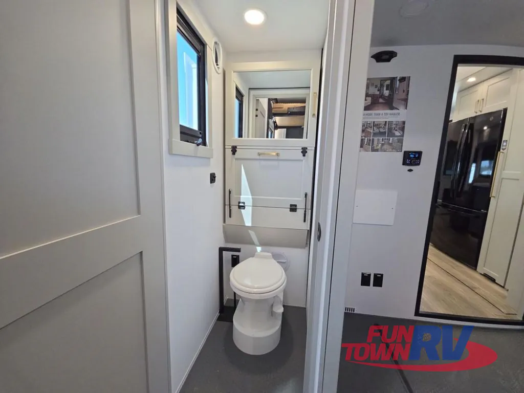 2026 Brinkley Model G 3950, Photos photo 43