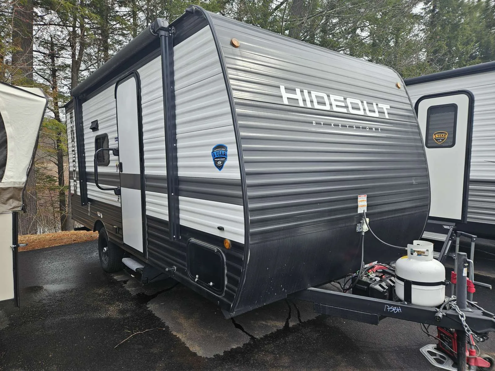 2025 Keystone Hideout 175BH - Photo 2