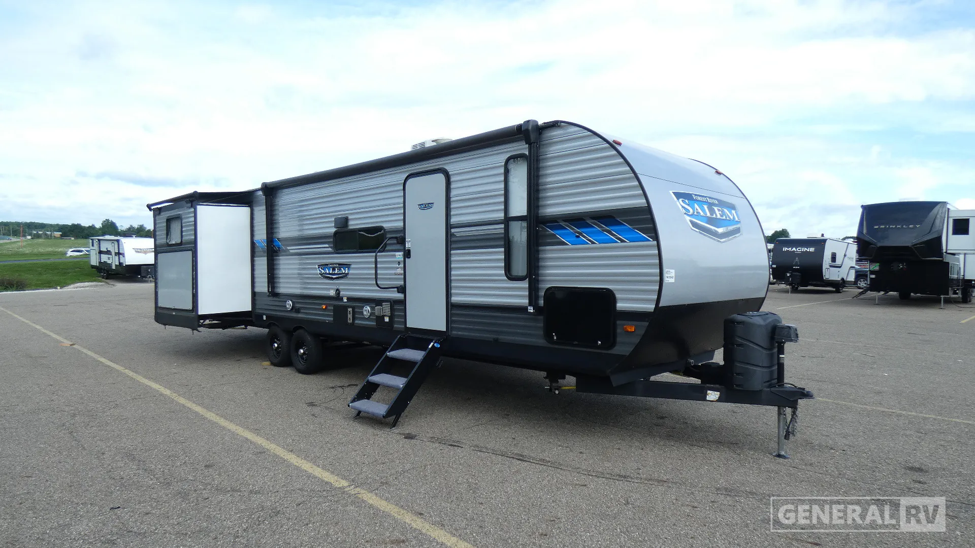 2022 Forest River Salem 31KQBTS dealer photo 1 from General RV