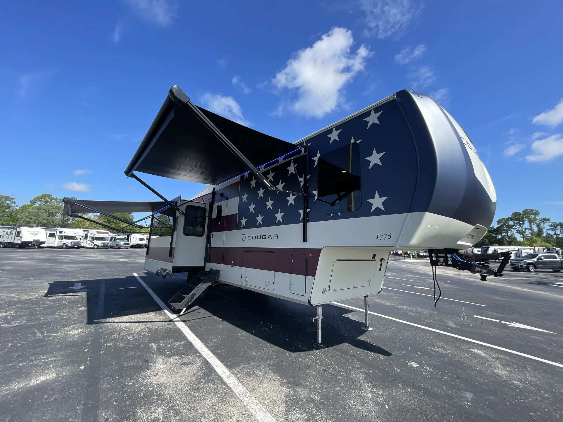 2026 Keystone Cougar 316RLS - Photo 2