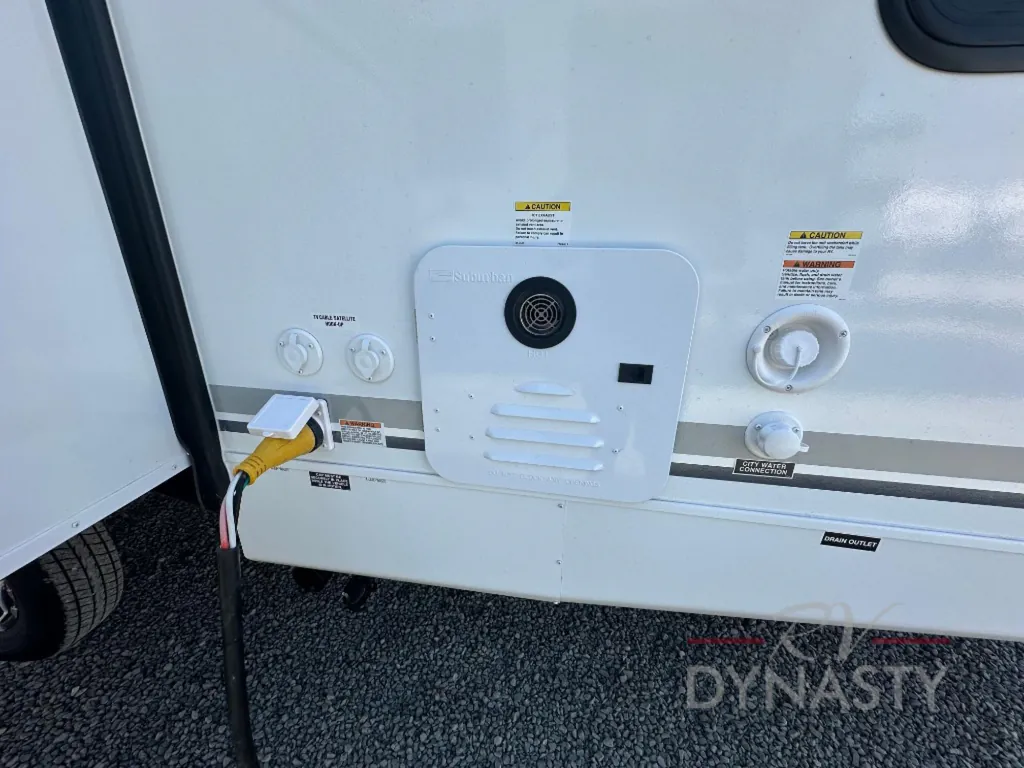 2025 Coachmen Freedom Express Select 29SE, Photos photo 11
