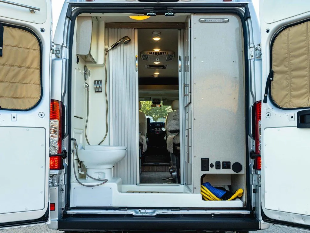 2019 Winnebago Travato 59KL, Photos photo 14