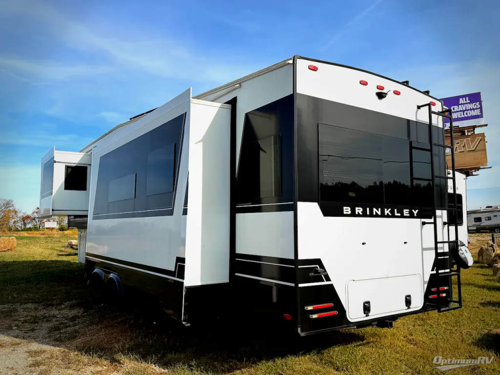 2025 Brinkley Model Z 3100, Photos photo 3