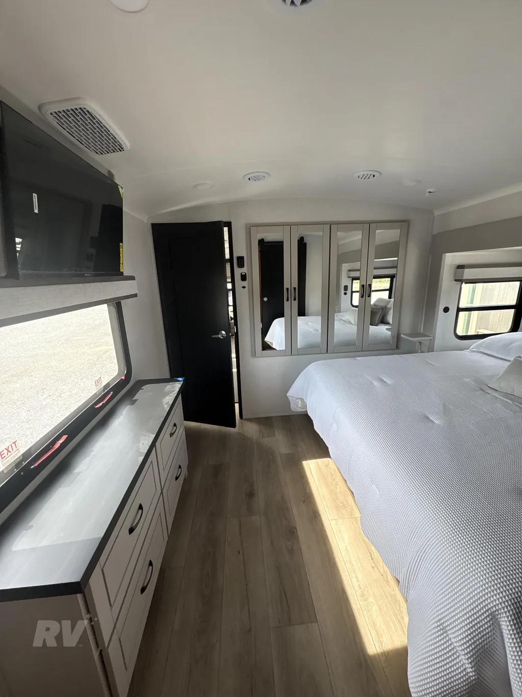 2026 Jayco North Point 387FBTS, Photos photo 16