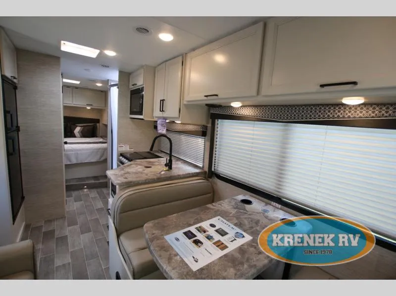 2022 Thor Motor Coach Chateau 28A - Photo 4