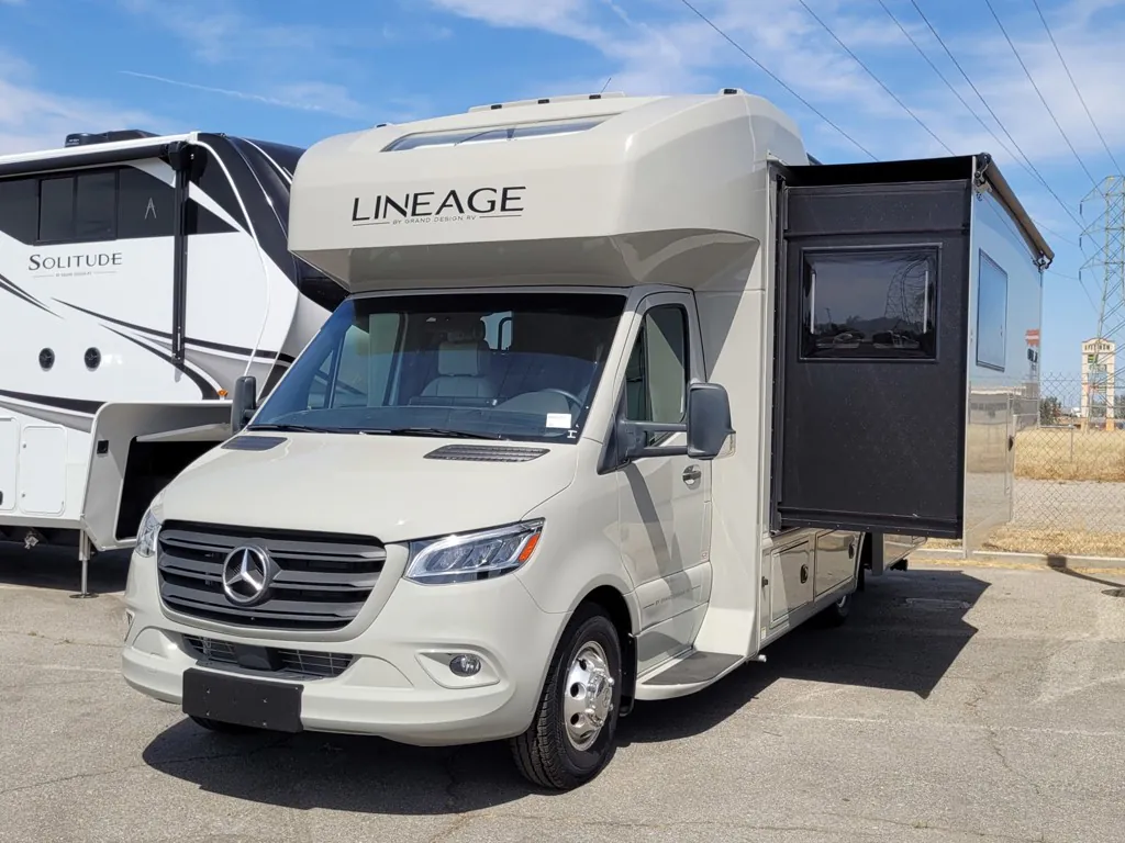 2025 Grand Design Lineage 25FW - Photo 3