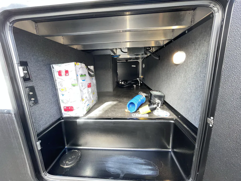 2023 Alliance RV Valor 42V13, Photos photo 23