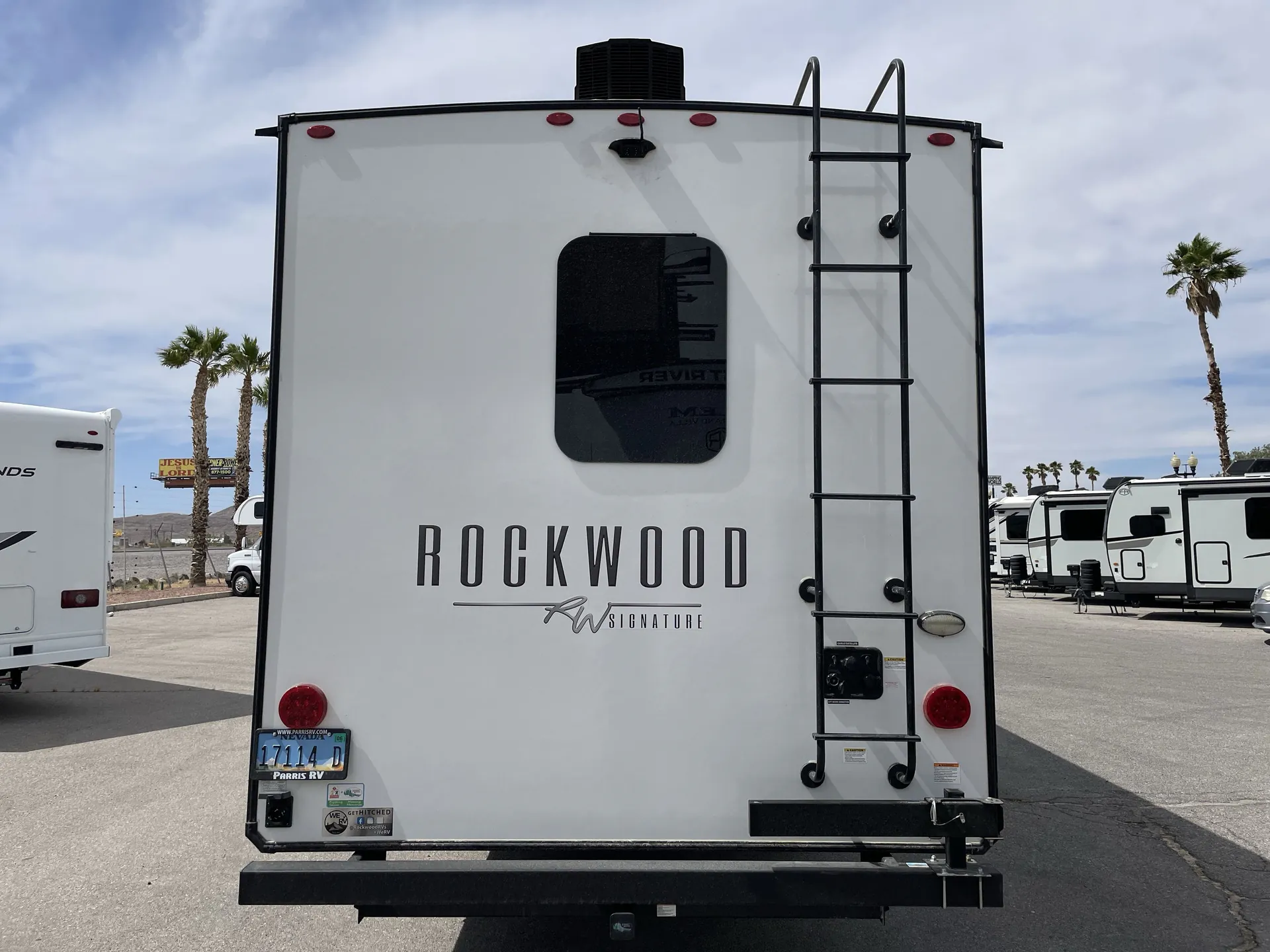 2024 Forest River Rockwood Signature 8262RBS — backside