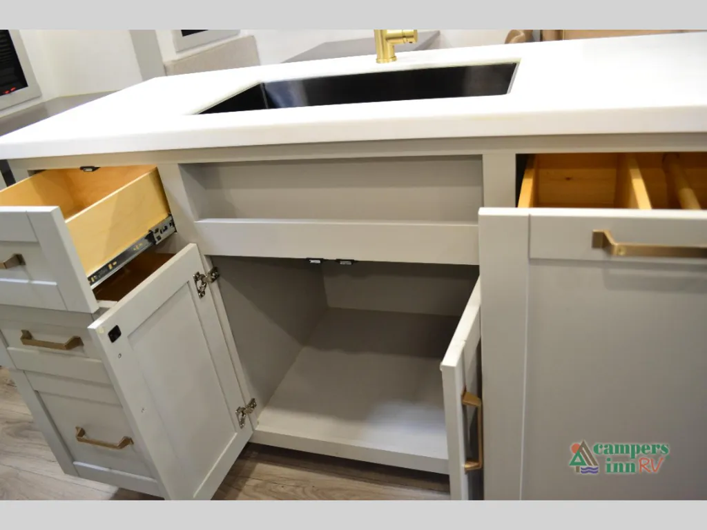 2025 Brinkley Model Z AIR 285, Photos photo 48