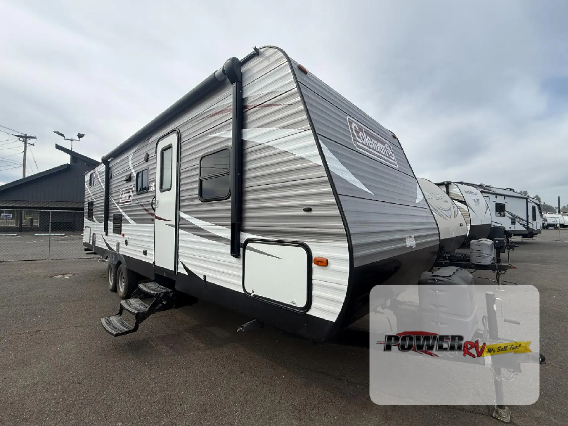 2017 Dutchmen Coleman Lantern 295QBWE - Photo 2