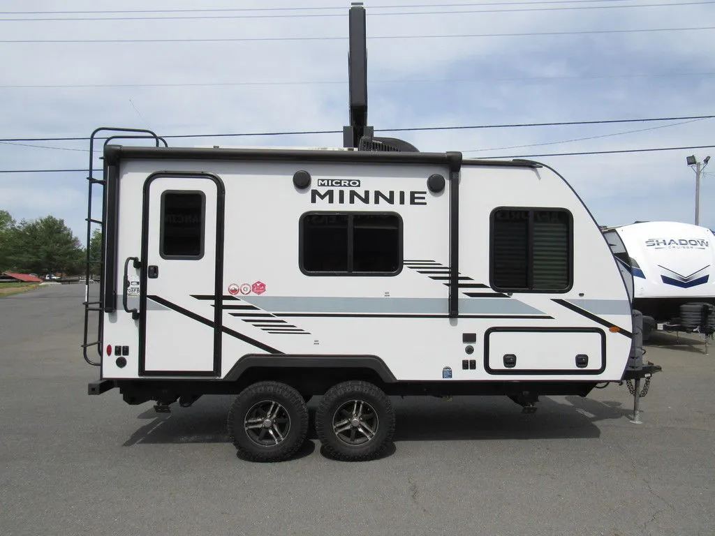 2022 Winnebago Micro Minnie 1708FB - Photo 2