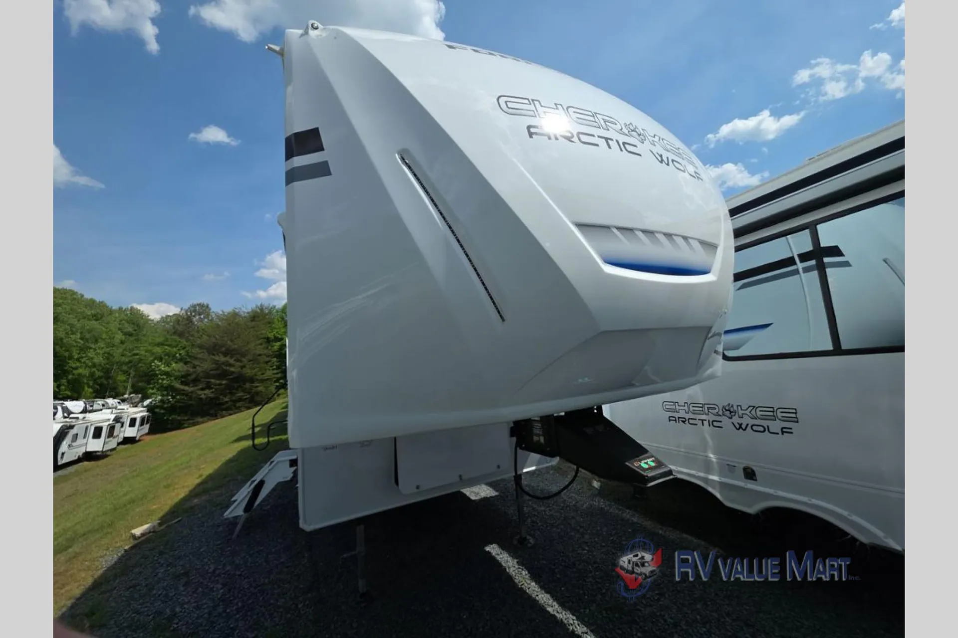 2026 Forest River Cherokee Arctic Wolf 285OPT - Photo 4