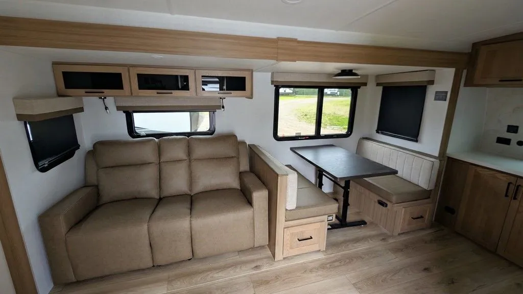 2027 Forest River Rockwood Ultra Lite 2608BS — Photo 7