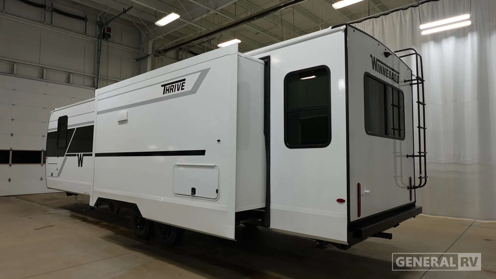 2026 Winnebago Thrive 29RLO - Photo 4