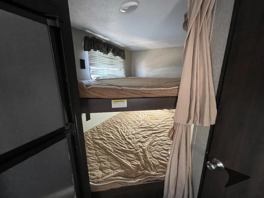 2018 Keystone Springdale 220BHWE, Photos photo 22
