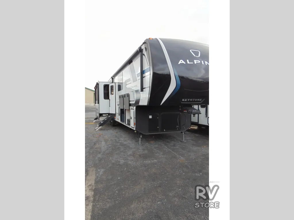 2026 Keystone Alpine 3910RK - Photo 4