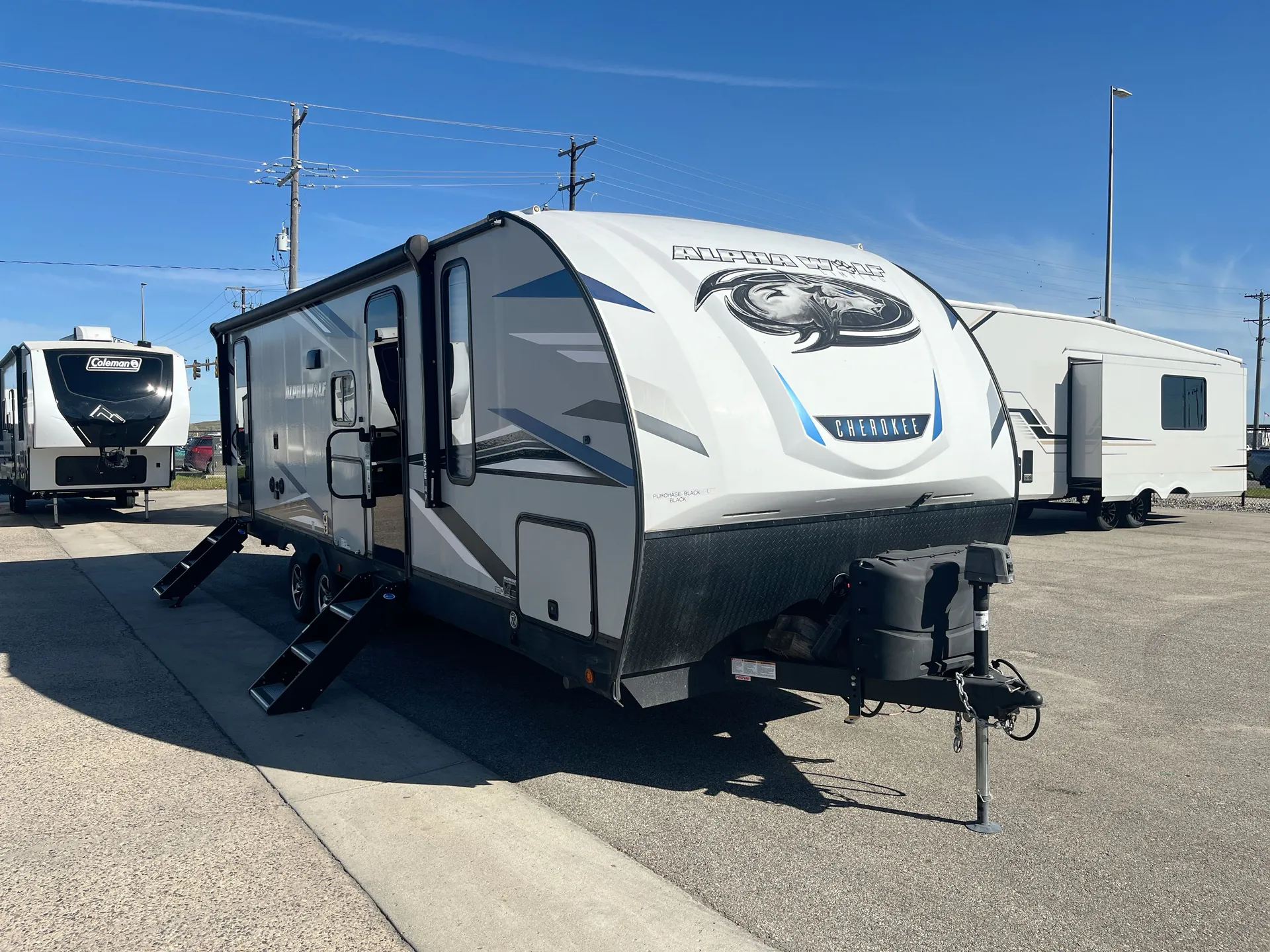 2021 Forest River Cherokee Alpha Wolf 26DBH-L
