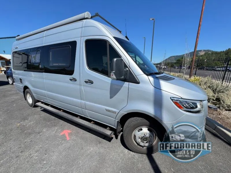 2021 Winnebago Boldt 70BL - Photo 4