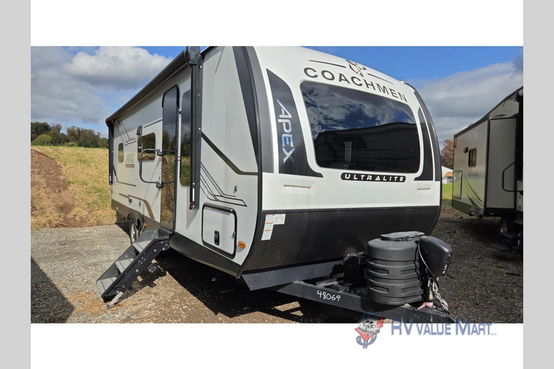 2025 Coachmen Apex Ultra-Lite 241BHS - Photo 2