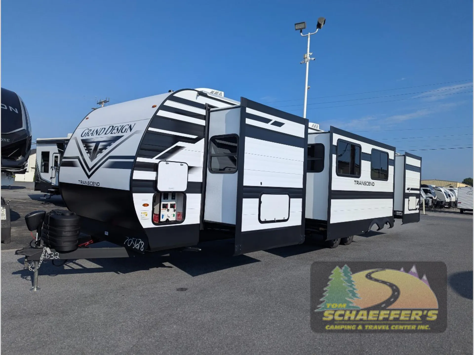 2027 Grand Design Transcend 345DQT - Photo 4
